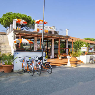 Ingresso e reception del Residence Le Rose